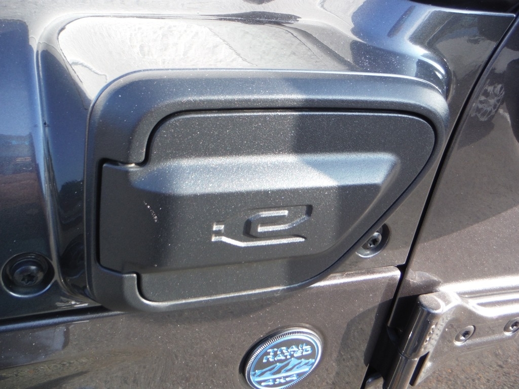 2025 Jeep Wrangler image 8