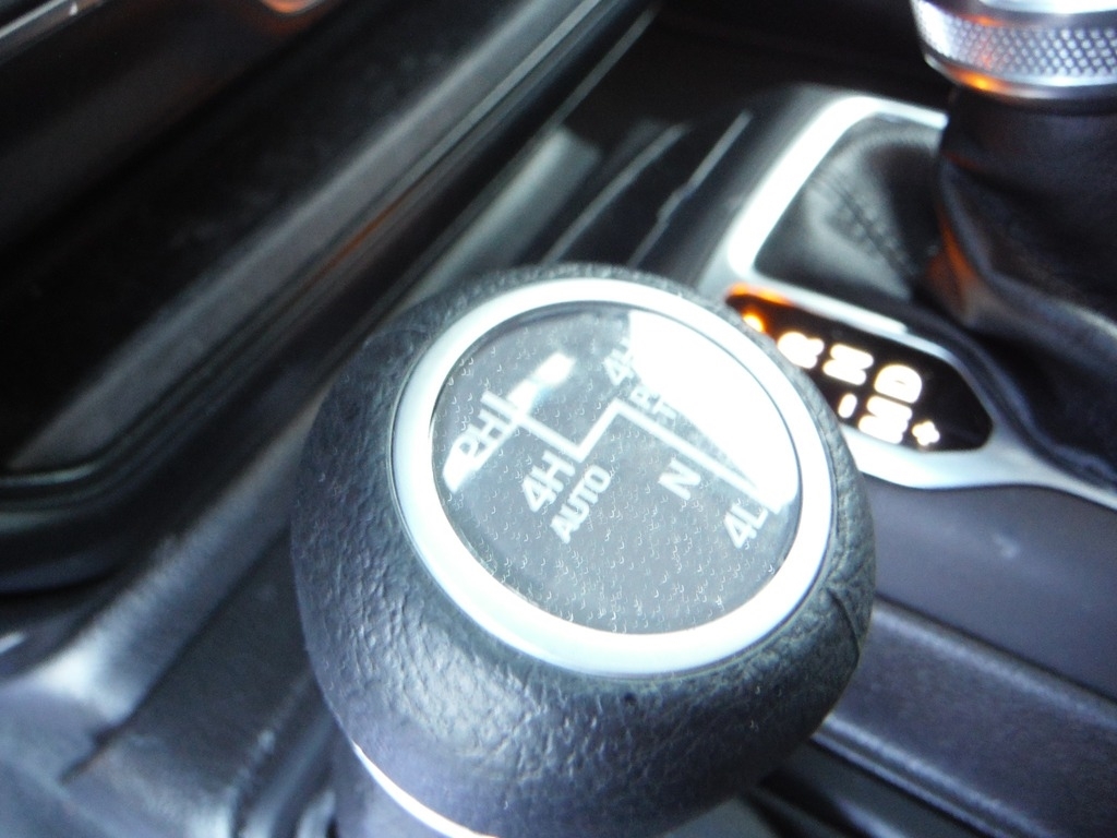 2025 Jeep Wrangler image 27