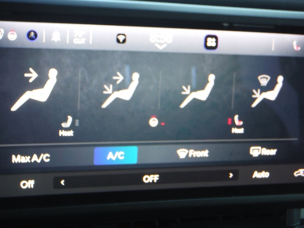 2025 Jeep Wrangler image 34