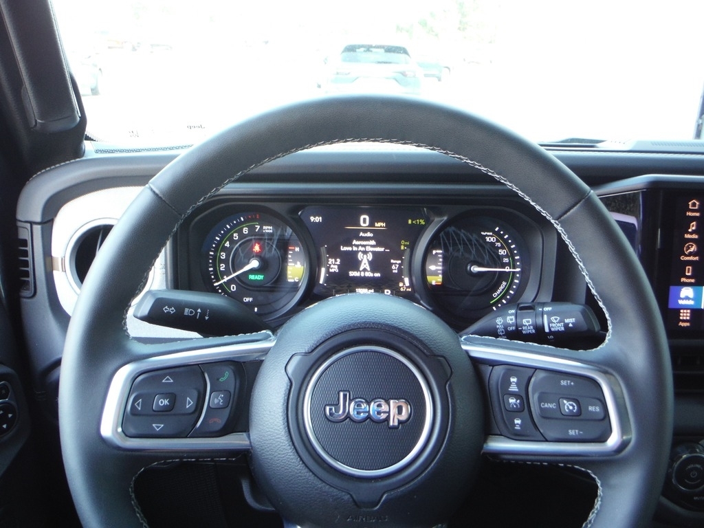 2025 Jeep Wrangler image 48