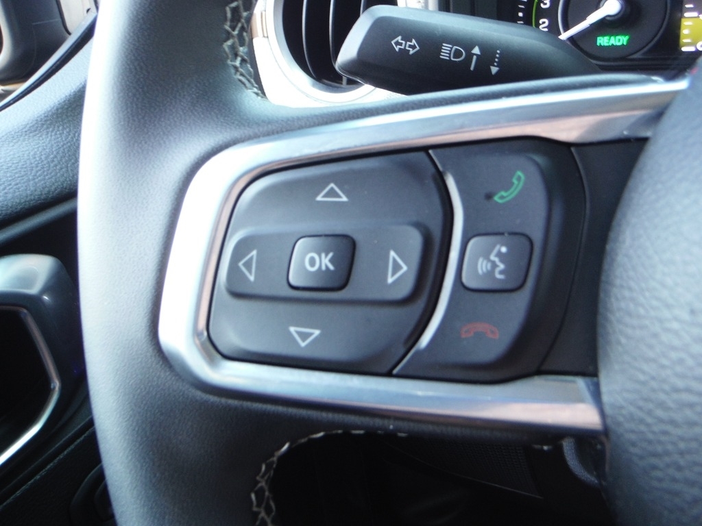 2025 Jeep Wrangler image 49
