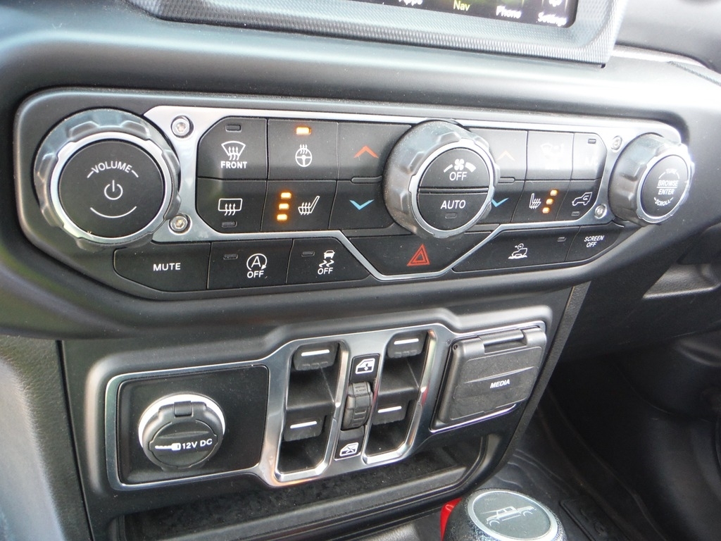 2021 Jeep Gladiator image 25