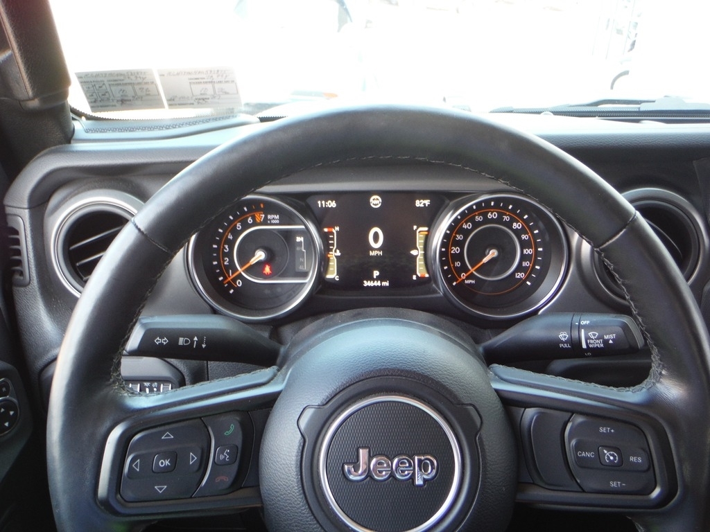2021 Jeep Gladiator image 38