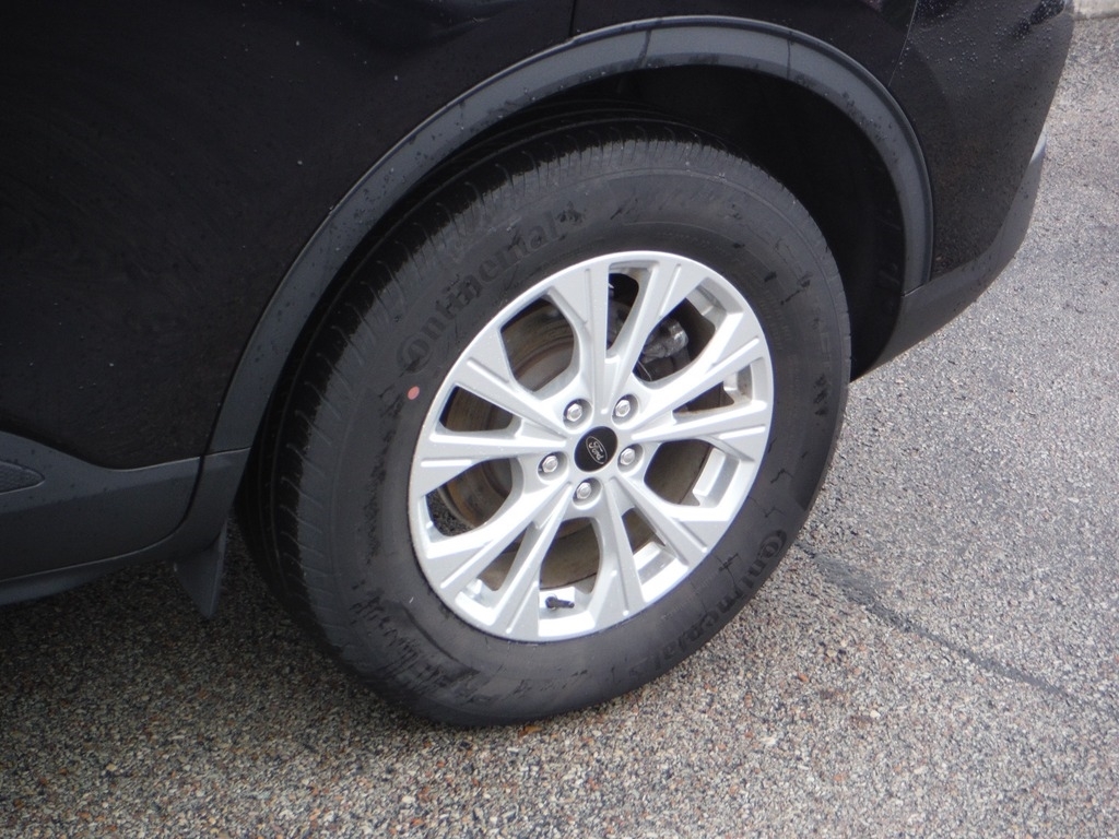 2023 Ford Escape image 3