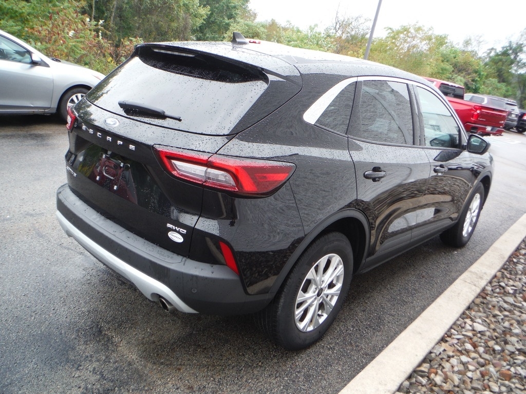 2023 Ford Escape image 8