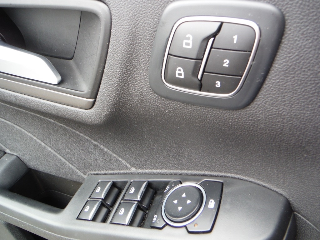 2023 Ford Escape image 18