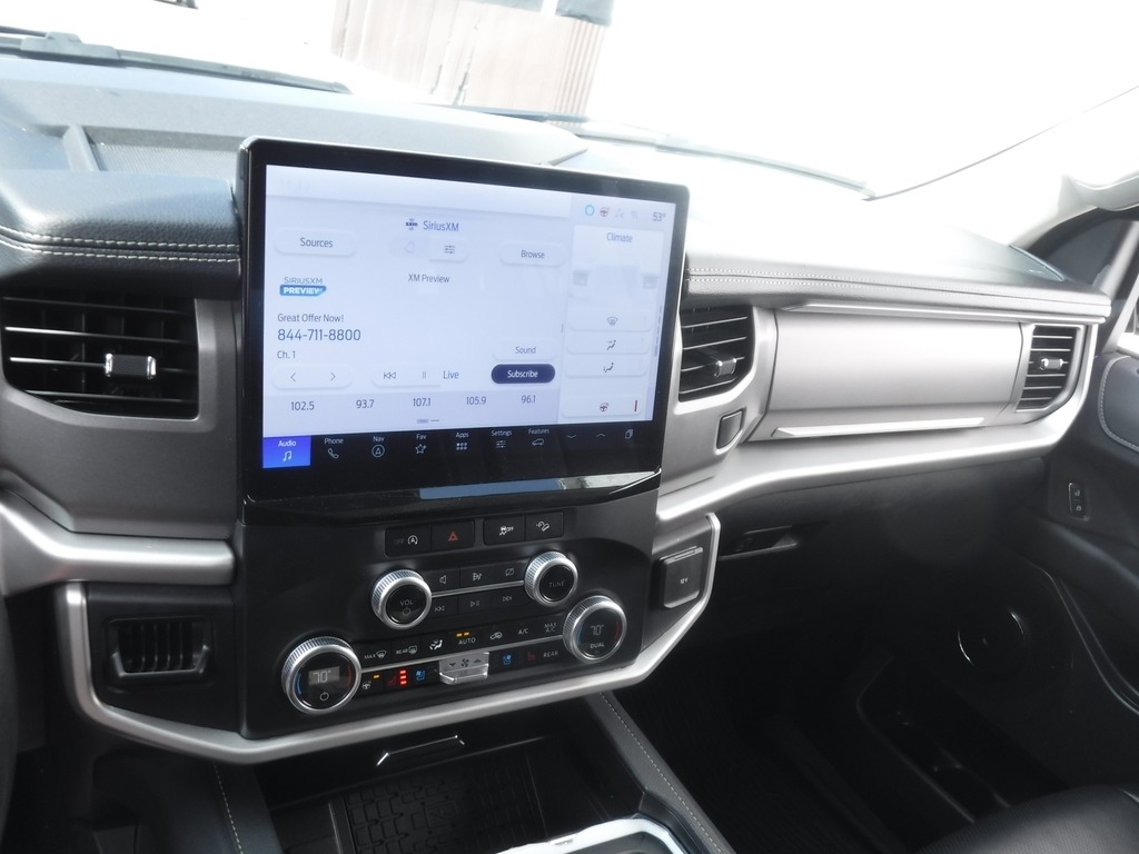2024 Ford Expedition image 25