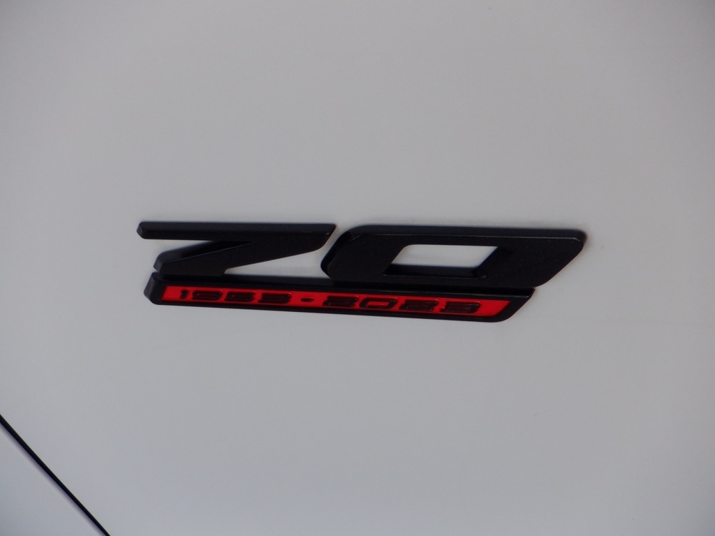 2023 Chevrolet Corvette image 3