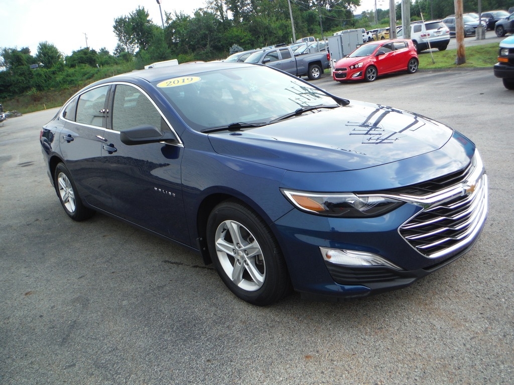 2019 Chevrolet Malibu image 6