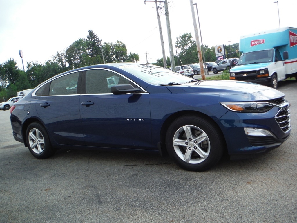 2019 Chevrolet Malibu image 7