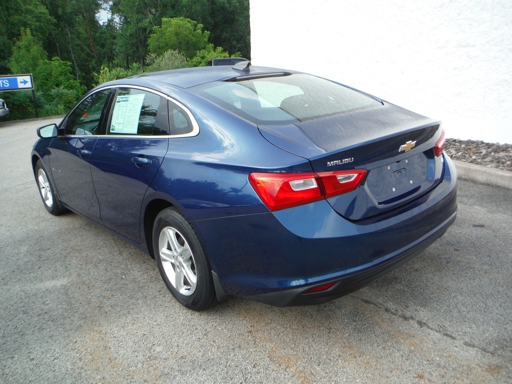 2019 Chevrolet Malibu image 10