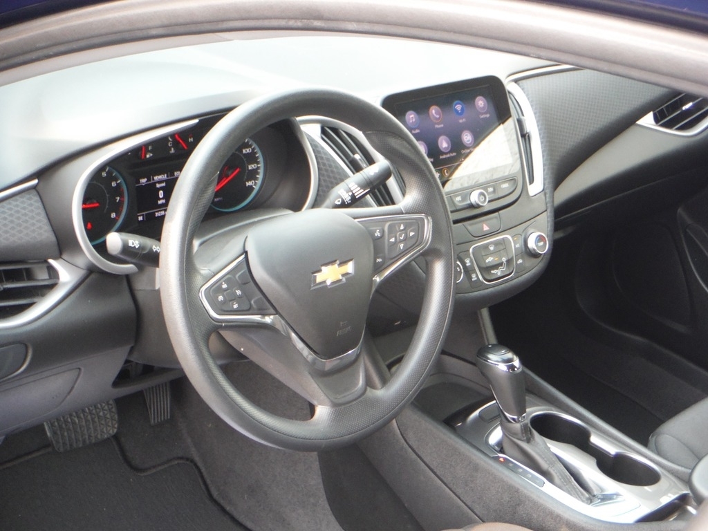 2019 Chevrolet Malibu image 12