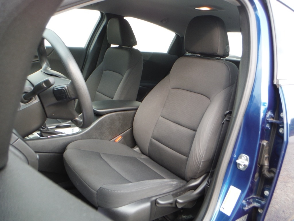 2019 Chevrolet Malibu image 14