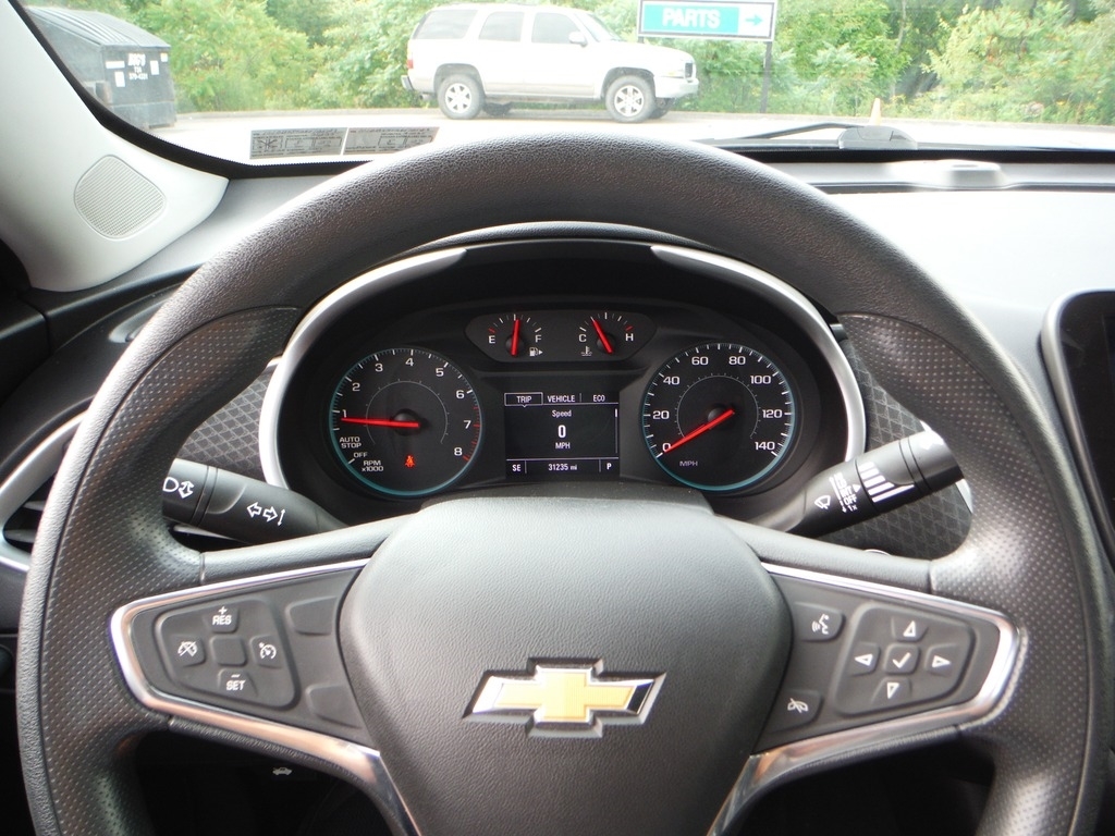 2019 Chevrolet Malibu image 30