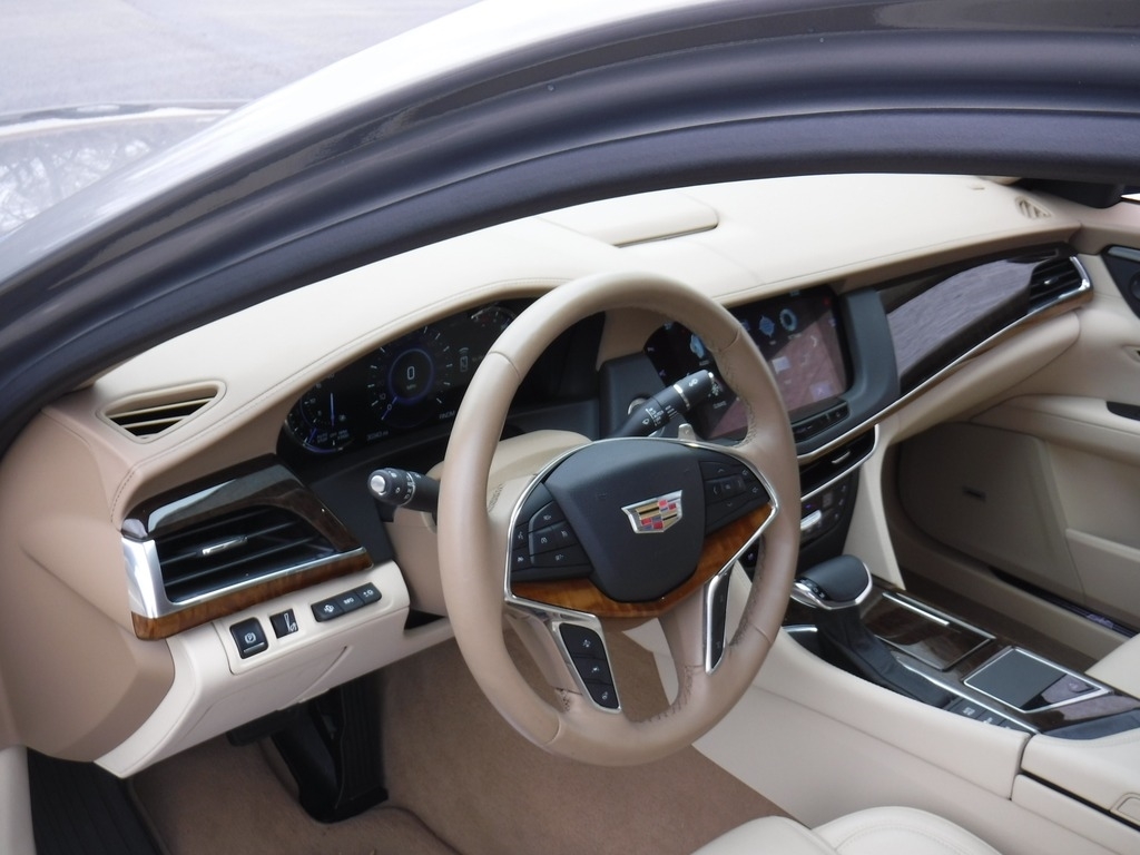 2017 Cadillac CT6 image 17