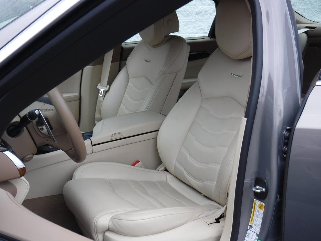 2017 Cadillac CT6 image 20