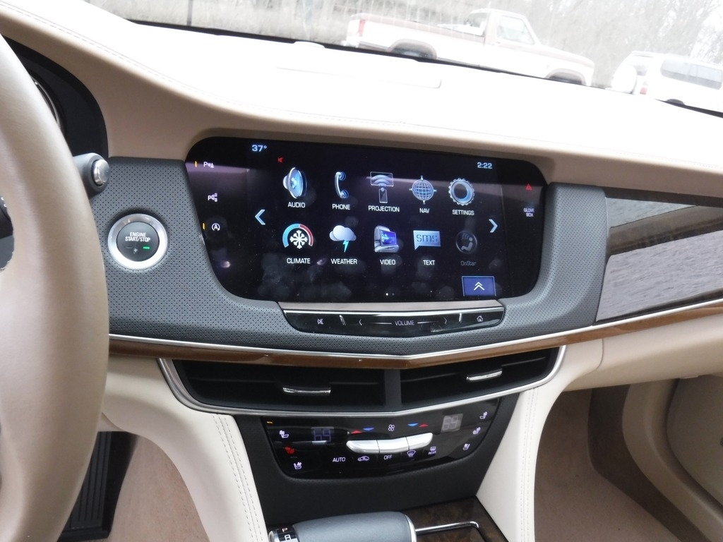 2017 Cadillac CT6 image 22
