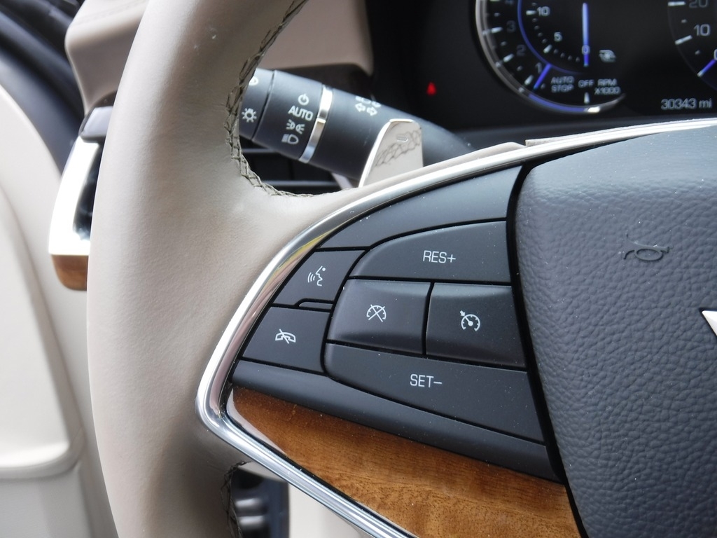 2017 Cadillac CT6 image 29