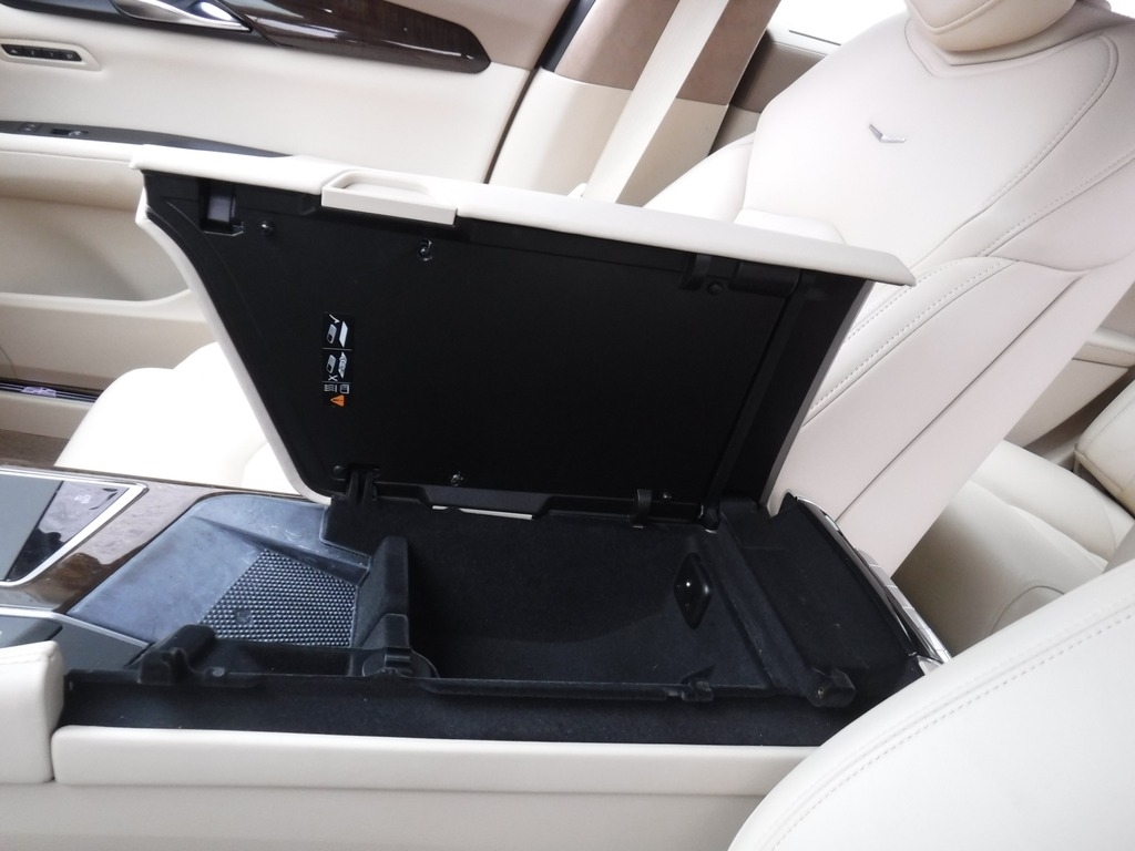2017 Cadillac CT6 image 43