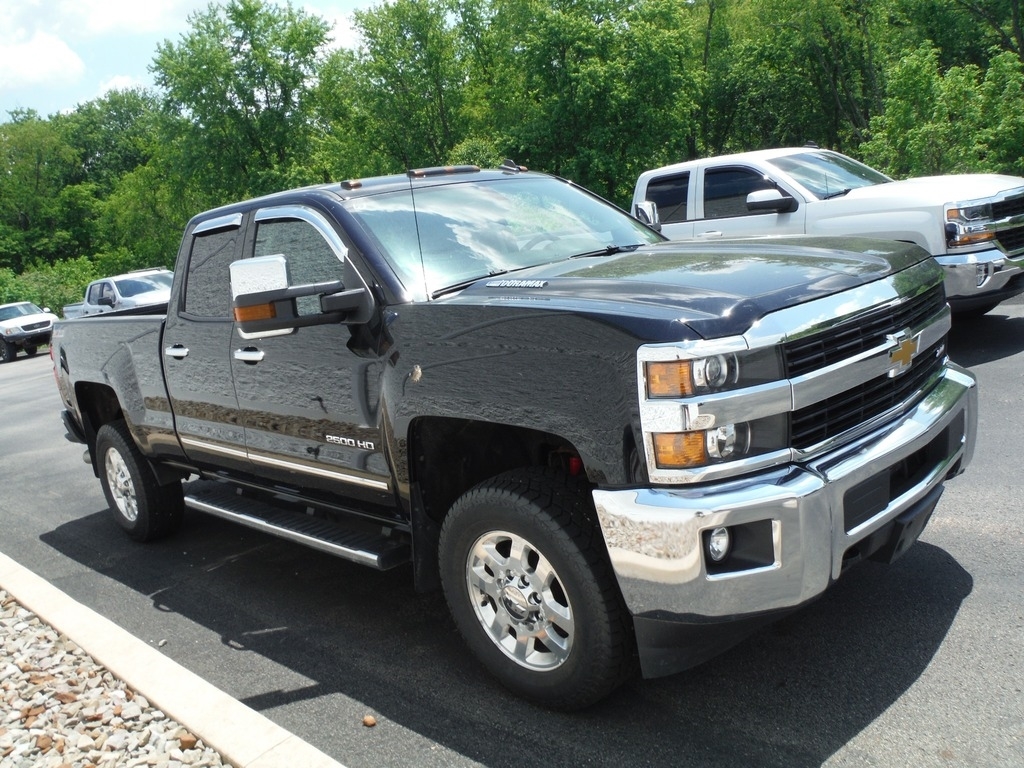 2015 Chevrolet Silverado 2500HD image 9