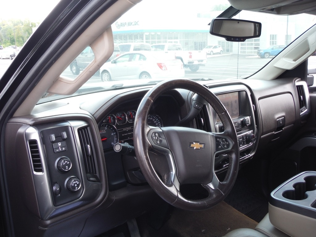 2015 Chevrolet Silverado 2500HD image 18