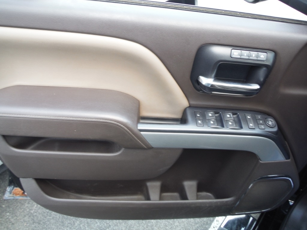 2015 Chevrolet Silverado 2500HD image 22