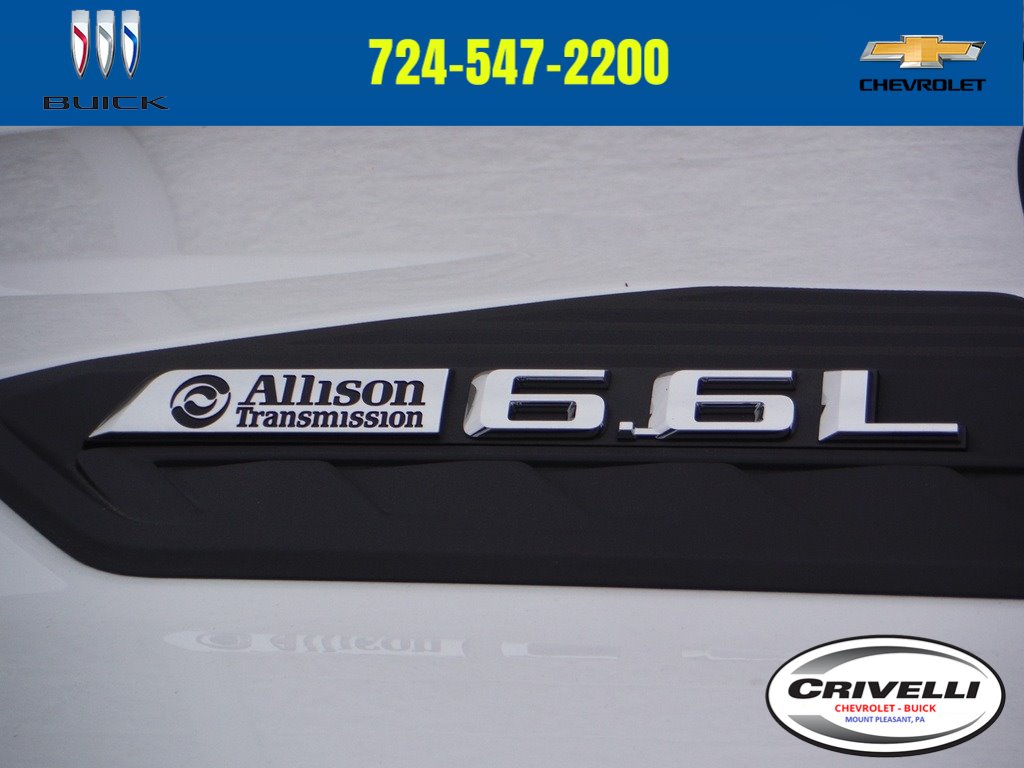 2025 Chevrolet Silverado 2500HD image 3