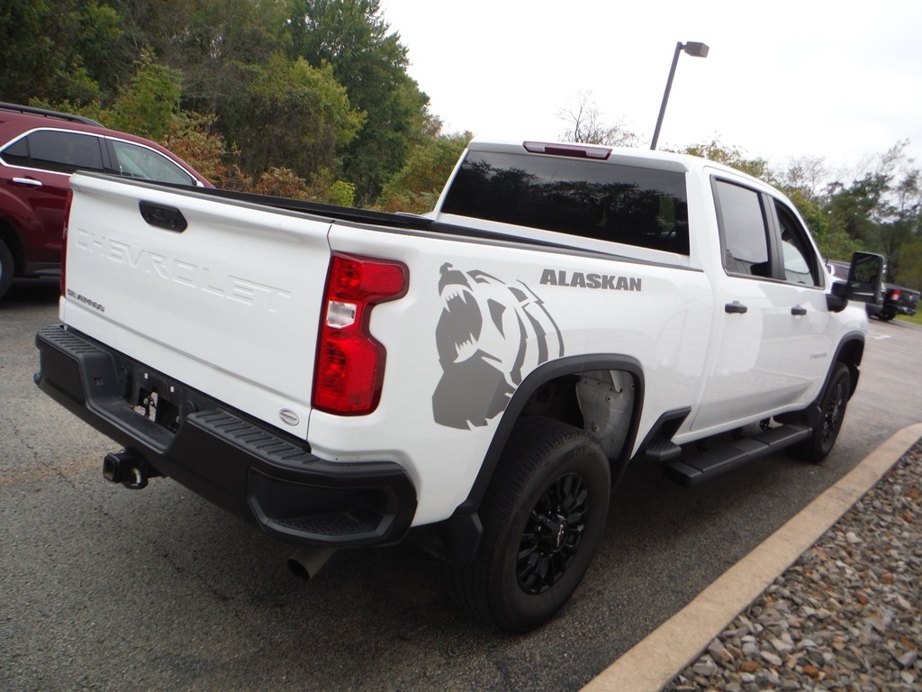 2025 Chevrolet Silverado 2500HD image 9