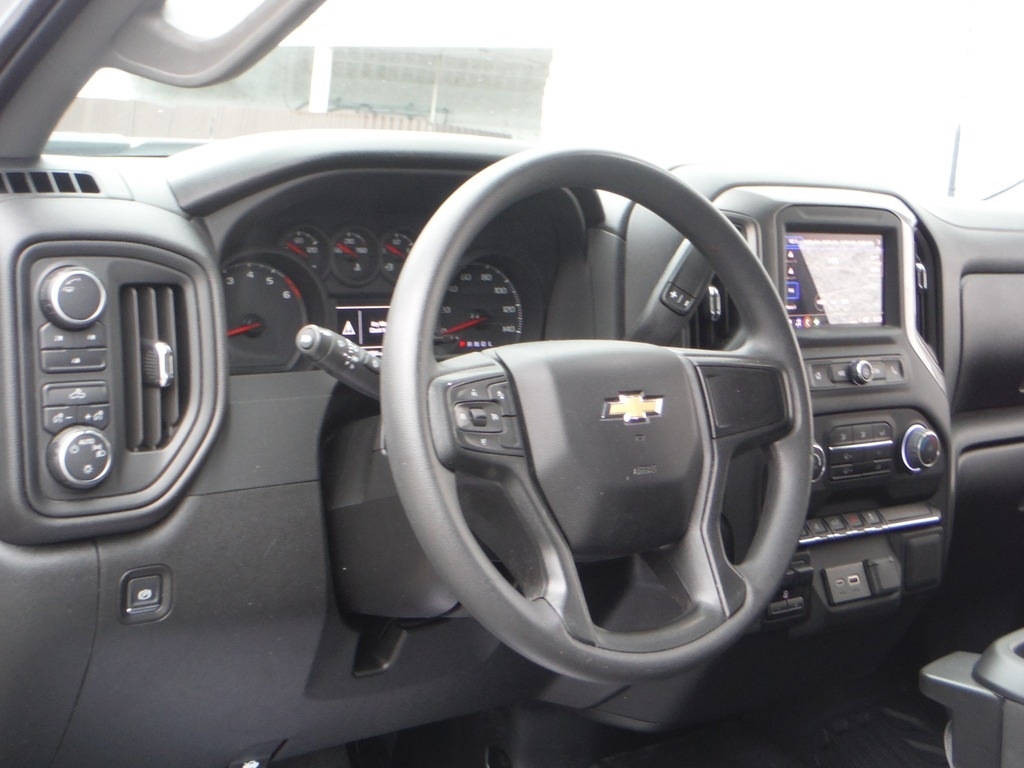 2025 Chevrolet Silverado 2500HD image 18