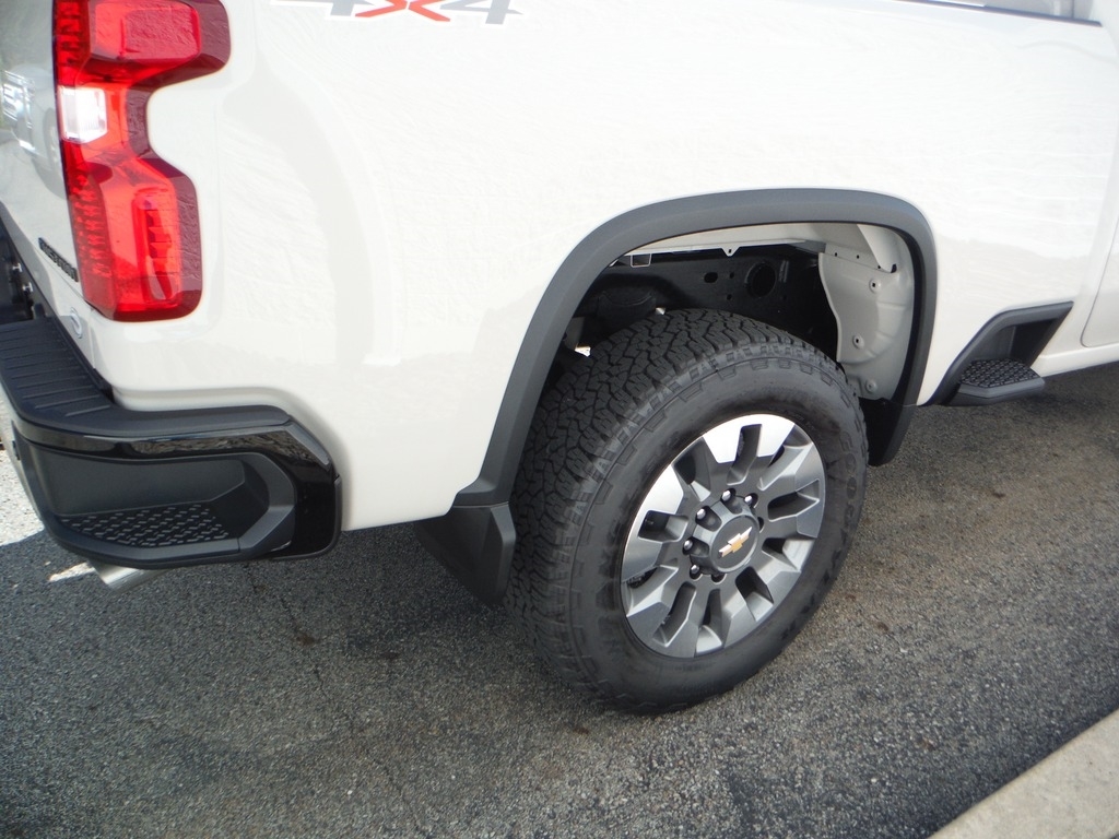 2026 Chevrolet Silverado 2500HD image 12
