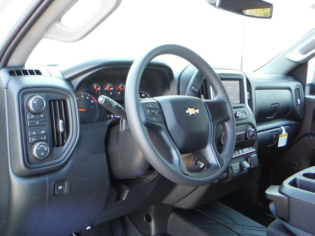 2026 Chevrolet Silverado 2500HD image 21