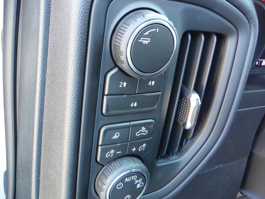 2026 Chevrolet Silverado 2500HD image 22