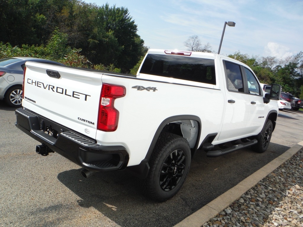 2026 Chevrolet Silverado 2500HD image 9