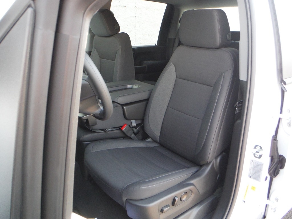 2026 Chevrolet Silverado 2500HD image 25