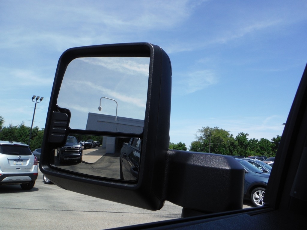 2026 Chevrolet Silverado 2500HD image 4