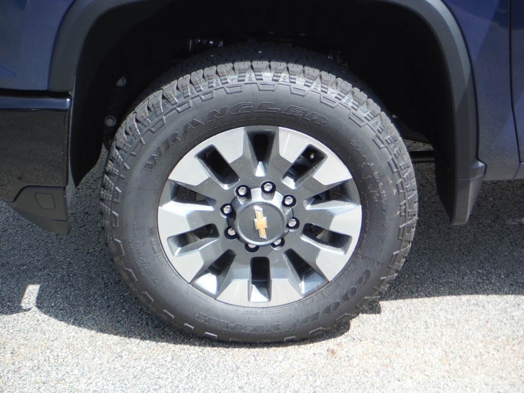 2026 Chevrolet Silverado 2500HD image 5