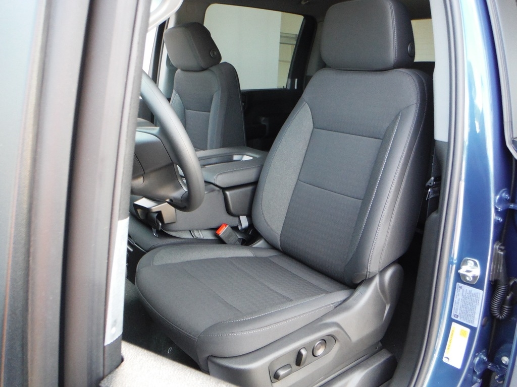 2026 Chevrolet Silverado 2500HD image 21