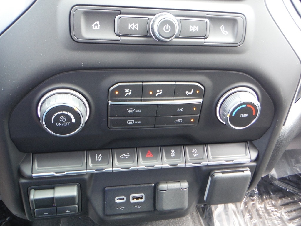 2026 Chevrolet Silverado 2500HD image 27