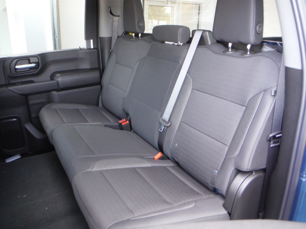 2026 Chevrolet Silverado 2500HD image 39