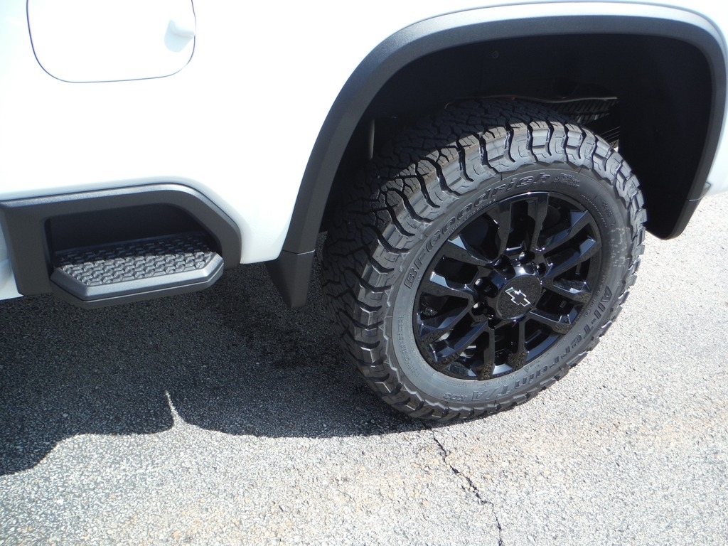 2026 Chevrolet Silverado 2500HD image 5
