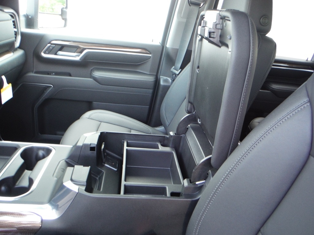 2026 Chevrolet Silverado 2500HD image 29