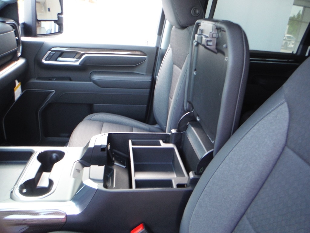 2026 Chevrolet Silverado 2500HD image 26