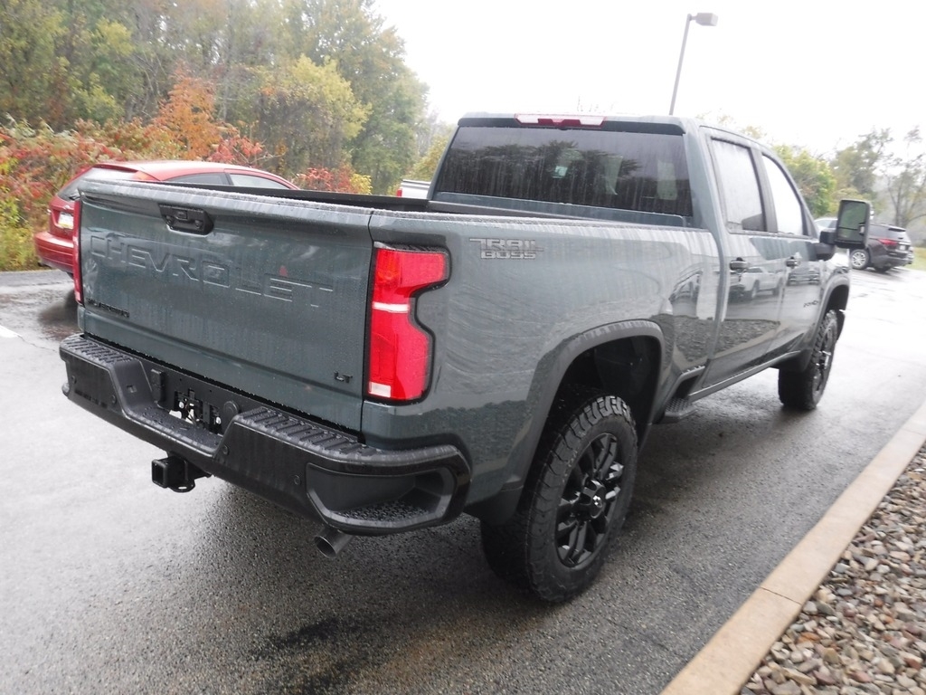 2026 Chevrolet Silverado 2500HD image 9