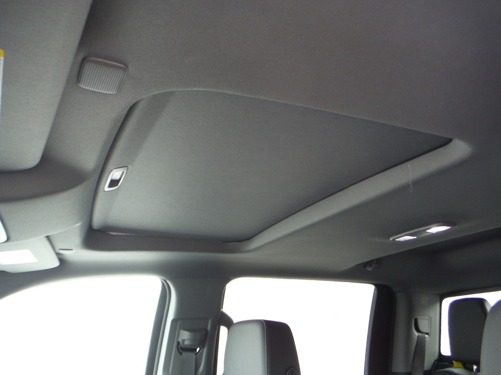 2025 Chevrolet Silverado 2500HD image 24