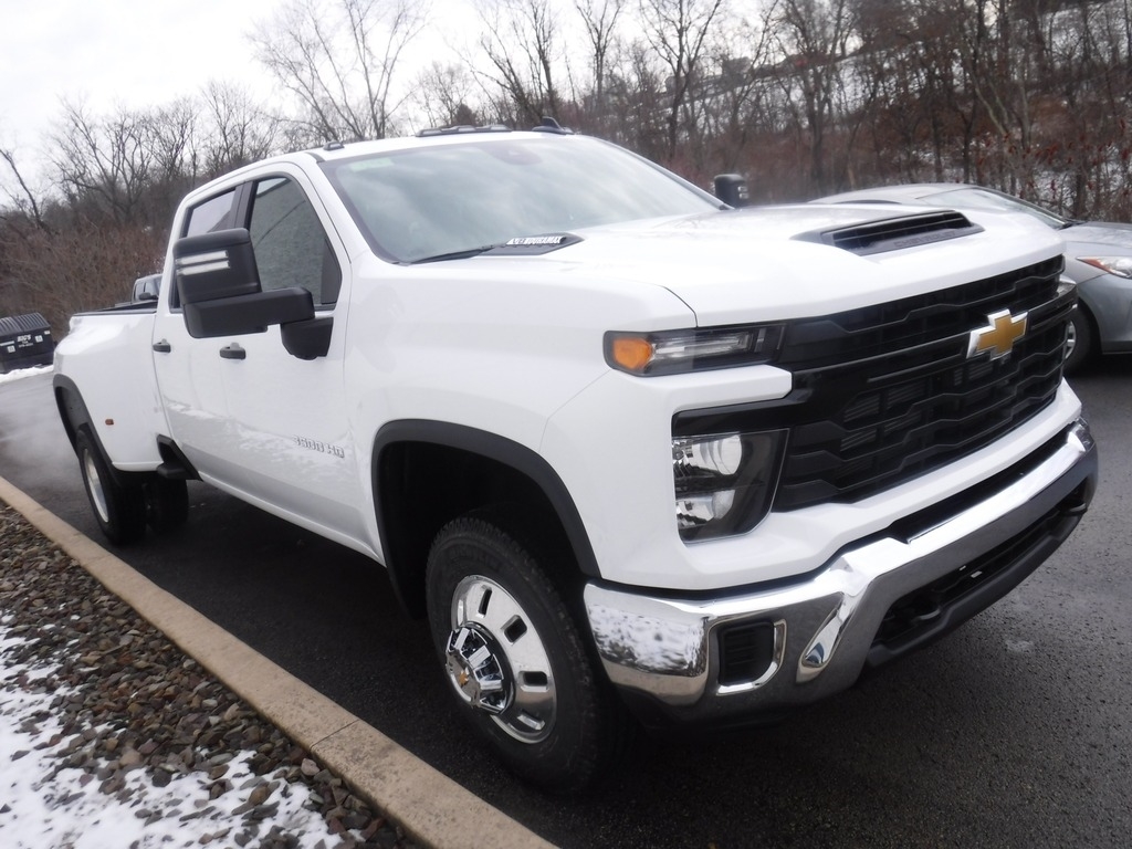 2026 Chevrolet Silverado 3500HD image 9