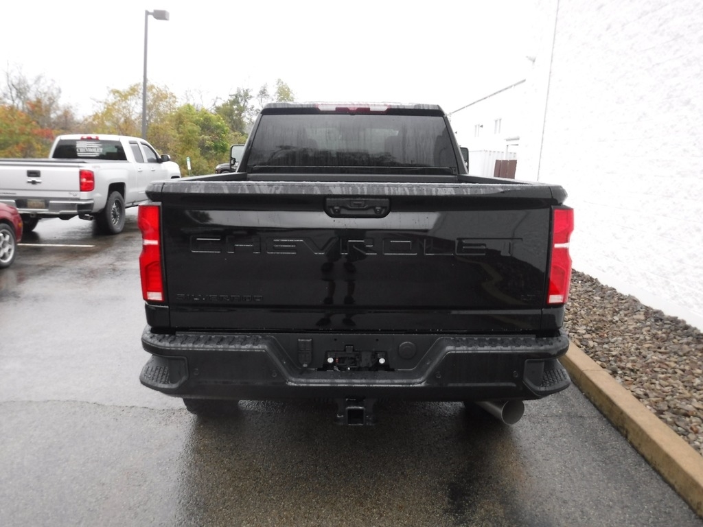 2026 Chevrolet Silverado 3500HD image 12