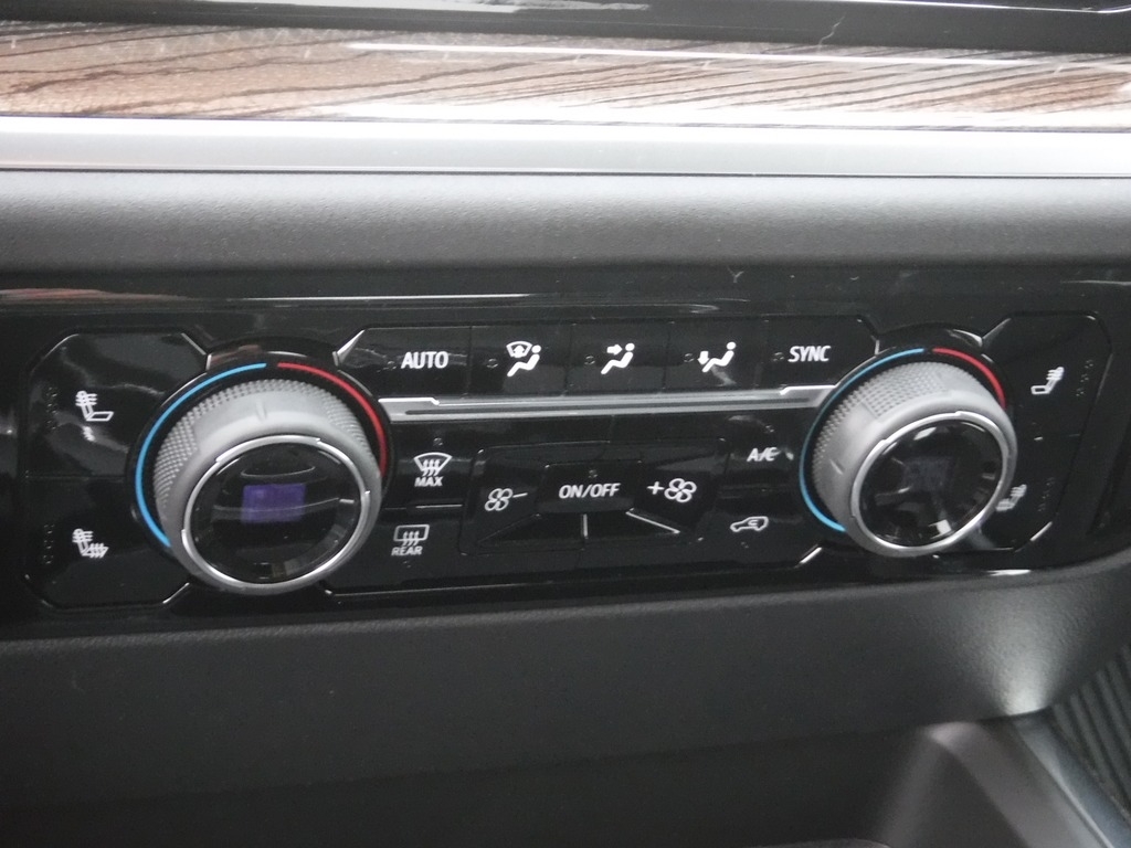2026 Chevrolet Silverado 3500HD image 38