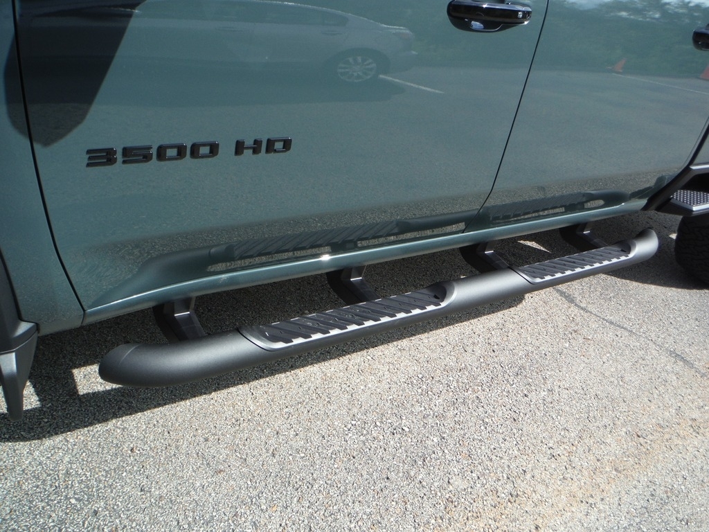 2026 Chevrolet Silverado 3500HD image 3