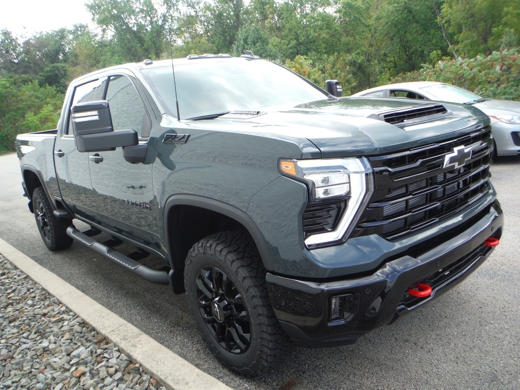 2026 Chevrolet Silverado 3500HD image 13