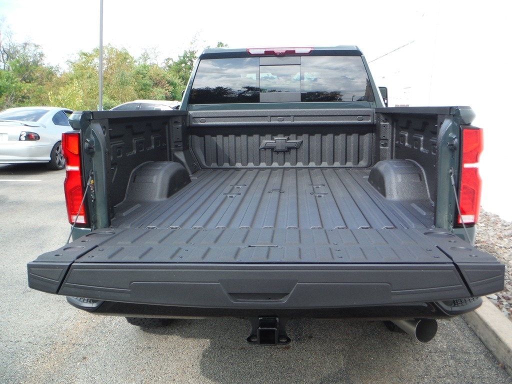 2026 Chevrolet Silverado 3500HD image 28